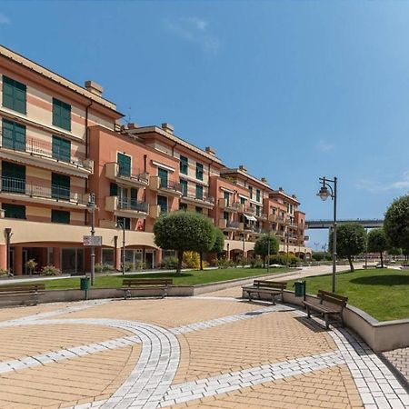 Gf Holiday Suite 3 Varazze Exterior foto