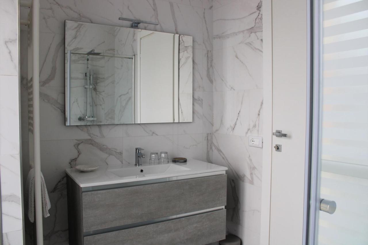 Gf Holiday Suite 3 Varazze Exterior foto
