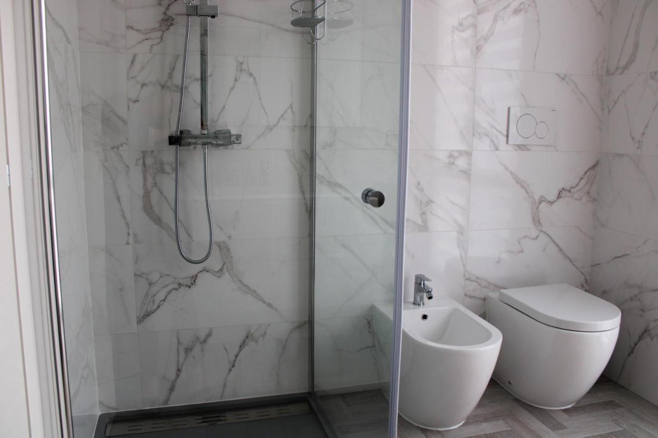 Gf Holiday Suite 3 Varazze Exterior foto