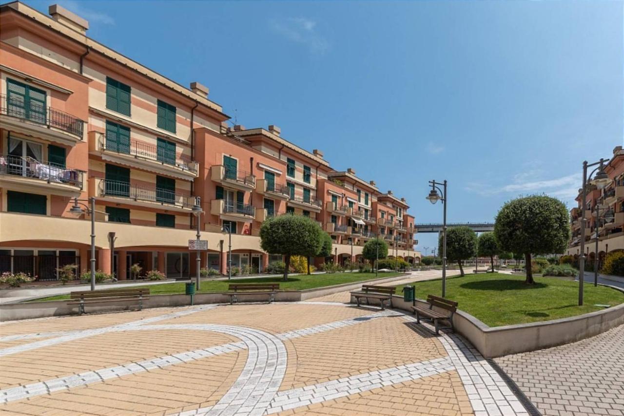 Gf Holiday Suite 3 Varazze Exterior foto